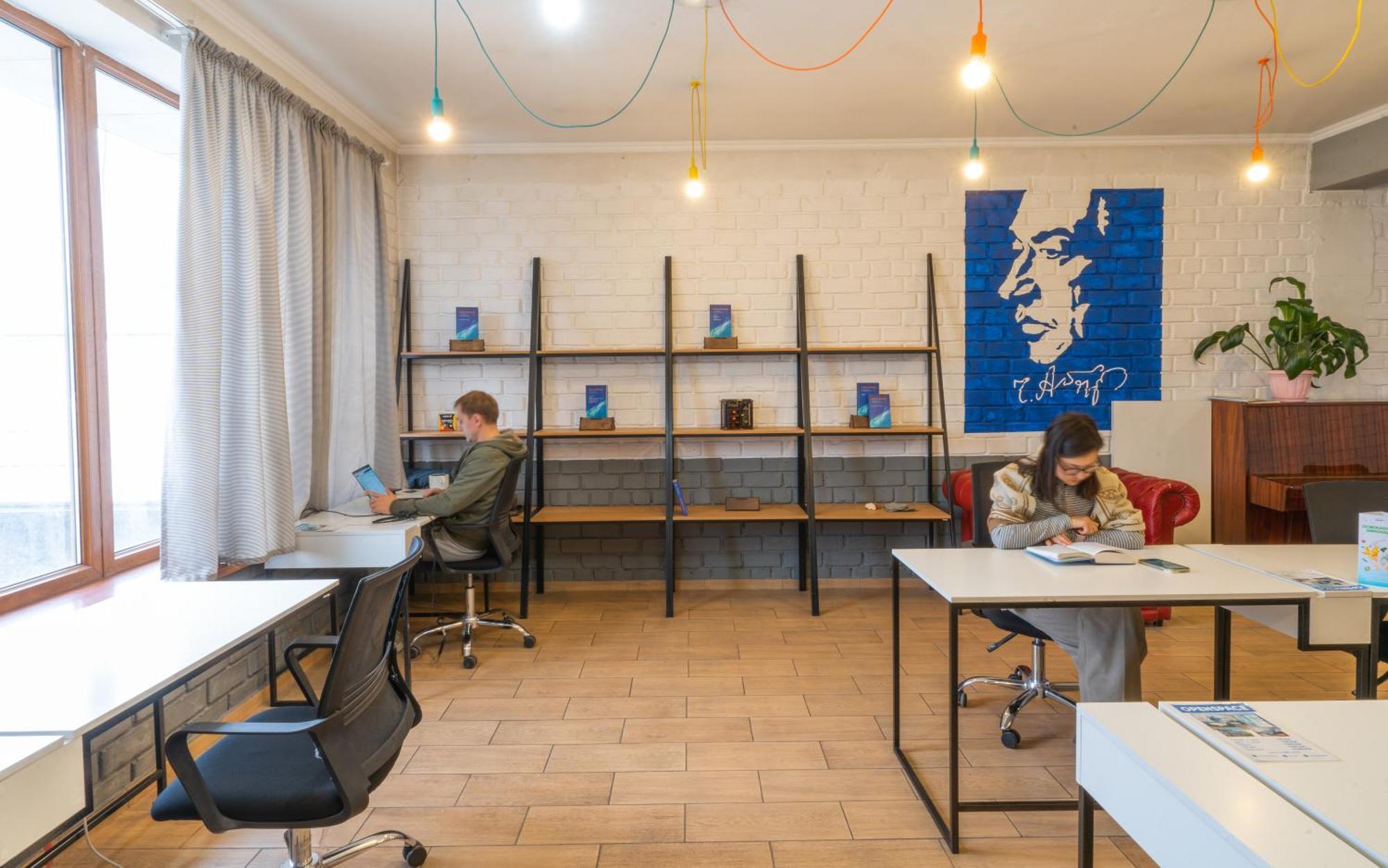 Ololofreelander Hostel&Coworking Bishkek Exterior foto